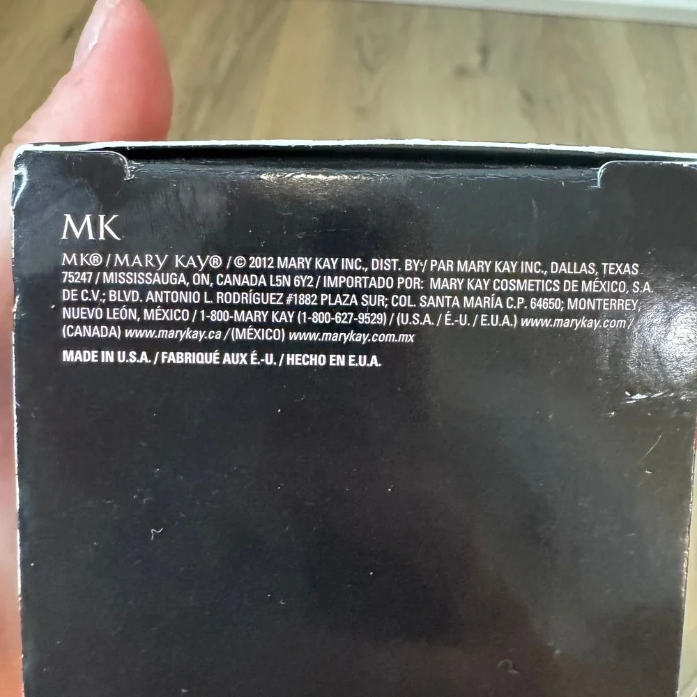 Mary Kay Translucent Loose Powder 0.39oz 11g Oil Control Setting Powder NEW